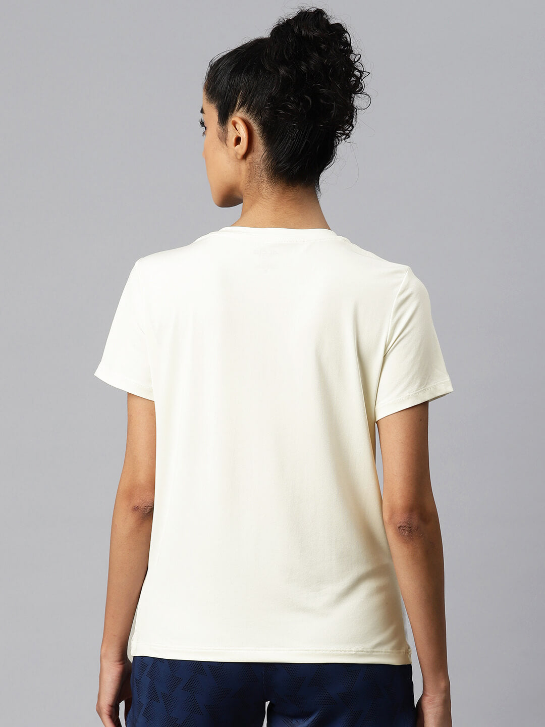 Alcis Women Typography Printed Dry Tech Slim Fit T-shirt