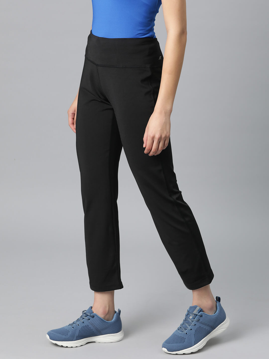 Alcis Women Solid Black Trackpant