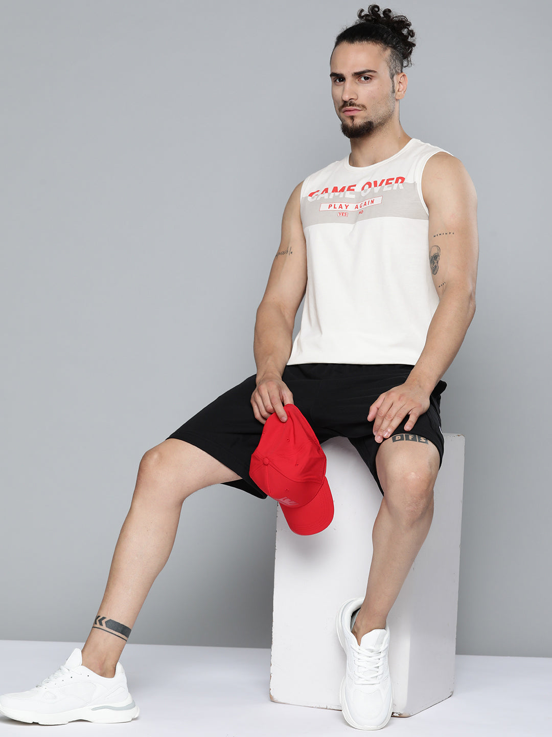 Alcis Men Off White Typography Printed Slim Fit Gym T-shirt