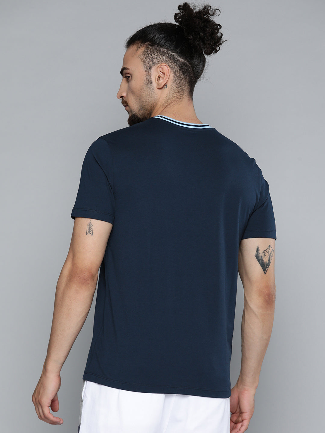 Alcis Men Navy Blue Solid Slim Fit Gym T-shirt