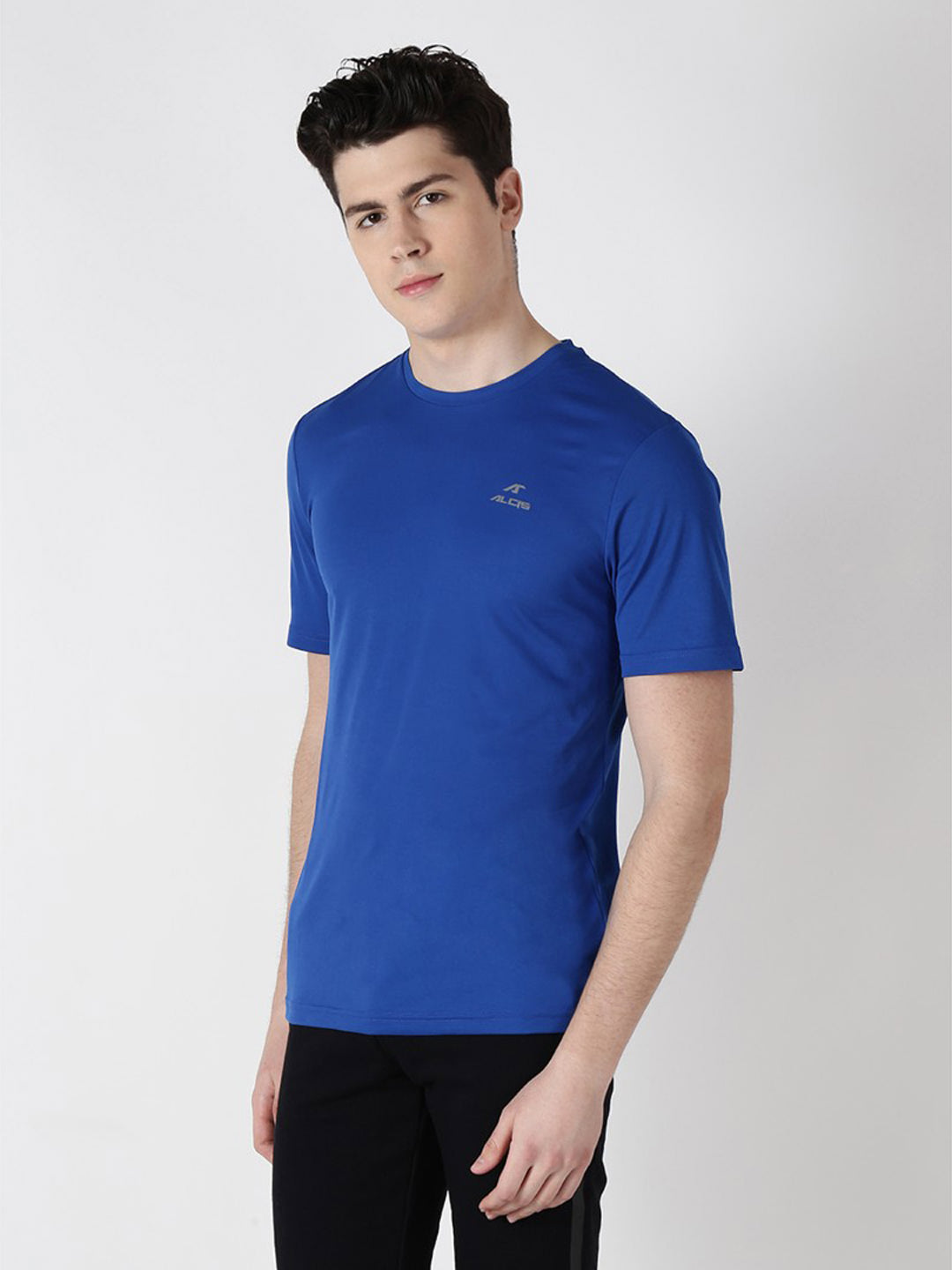 Alcis Men Blue Solid Round Neck T-shirt