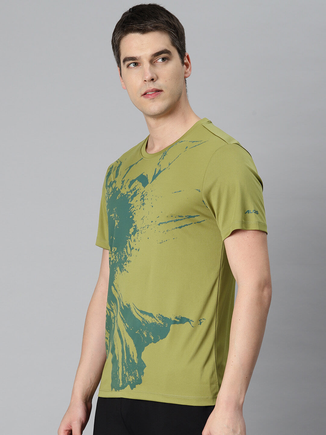 Alcis Men Olive Green Printed Anti Static Slim Fit Sports T-shirt