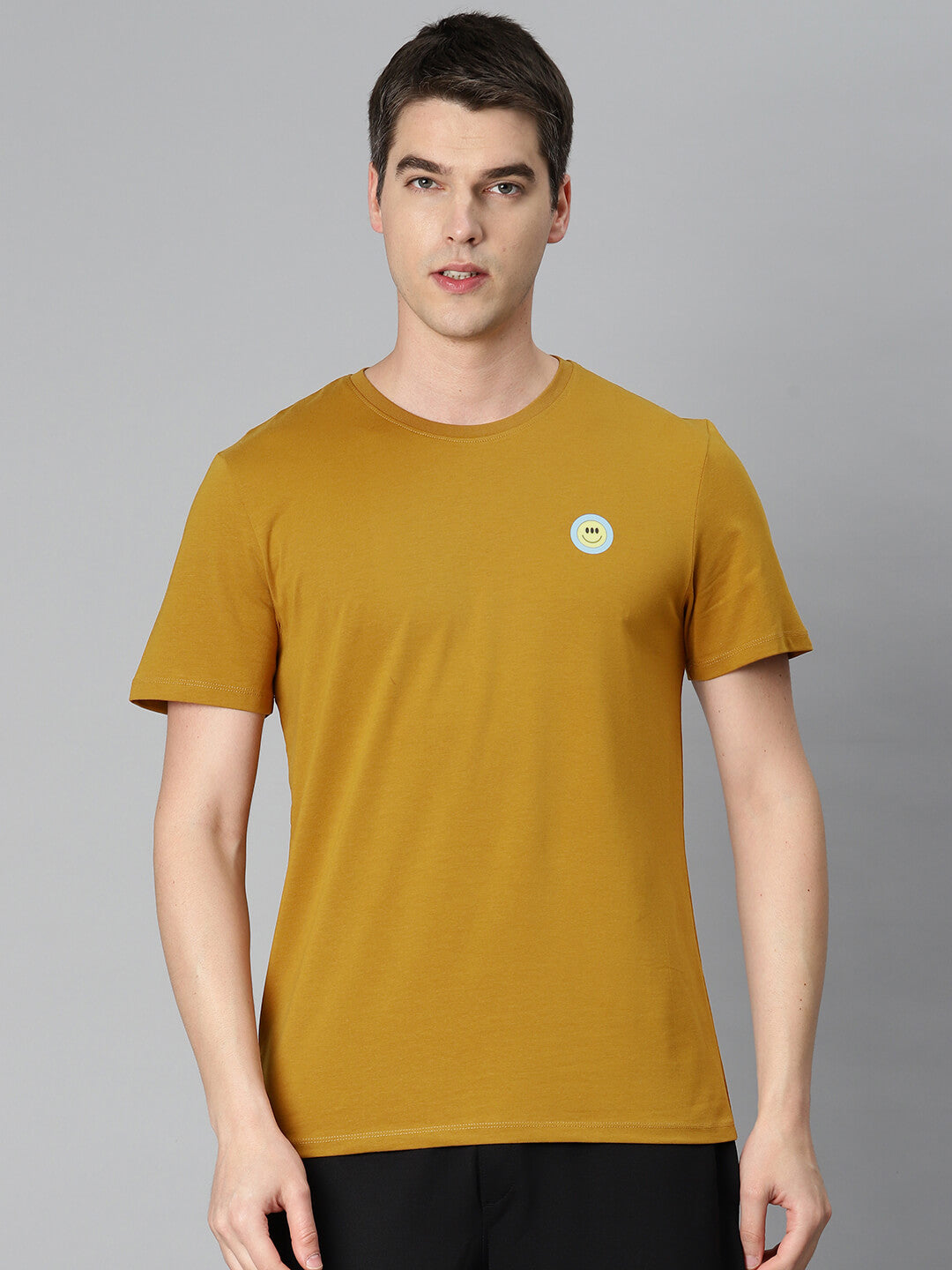 Alcis Men Mustrad Yellow Solid Sports T-shirt