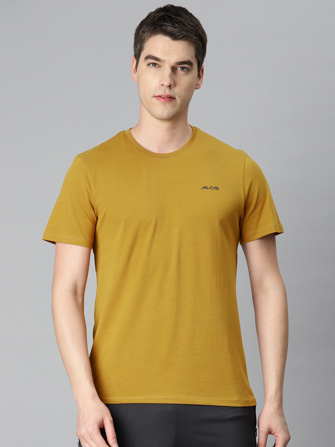Alcis Men Mustrad Yellow Printed Sports T-shirt