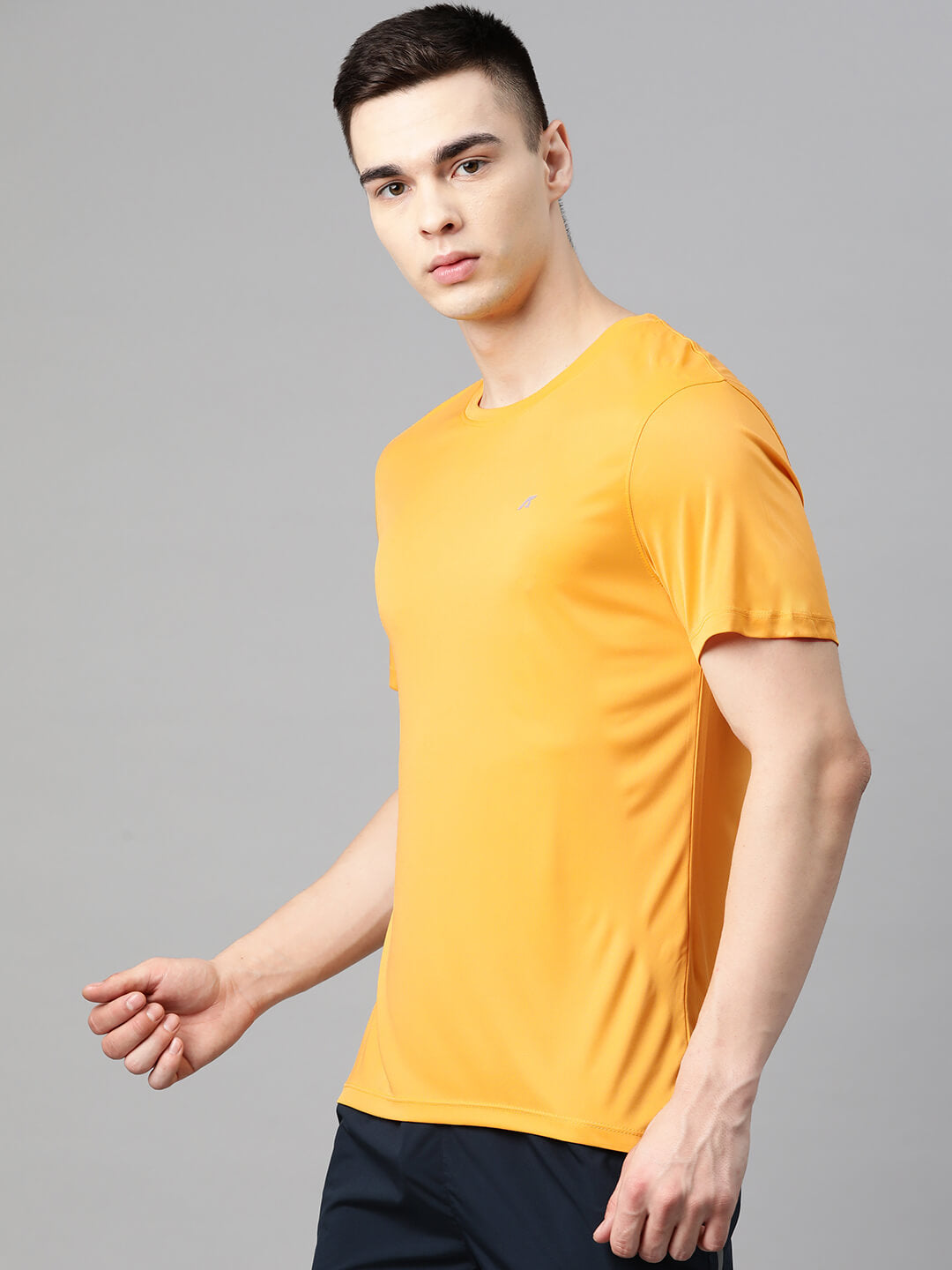 Alcis Men Anti Static Reflective Slim Fit Sports T-shirt