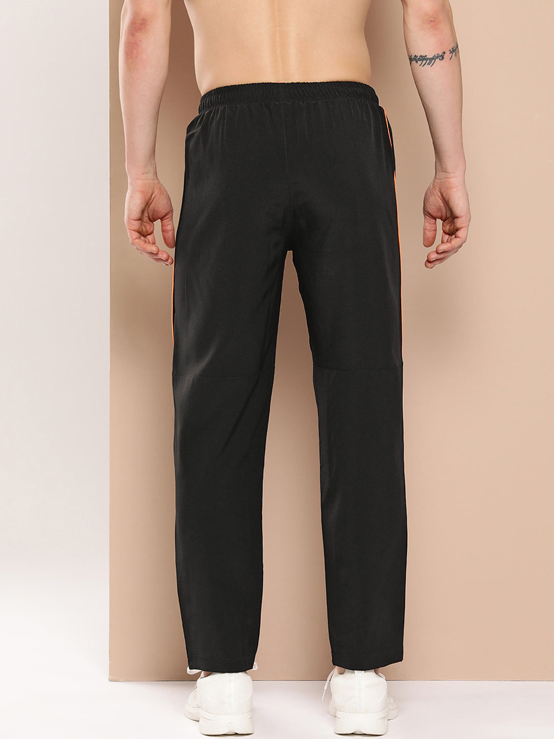 Imitable Relaxed Trackpants