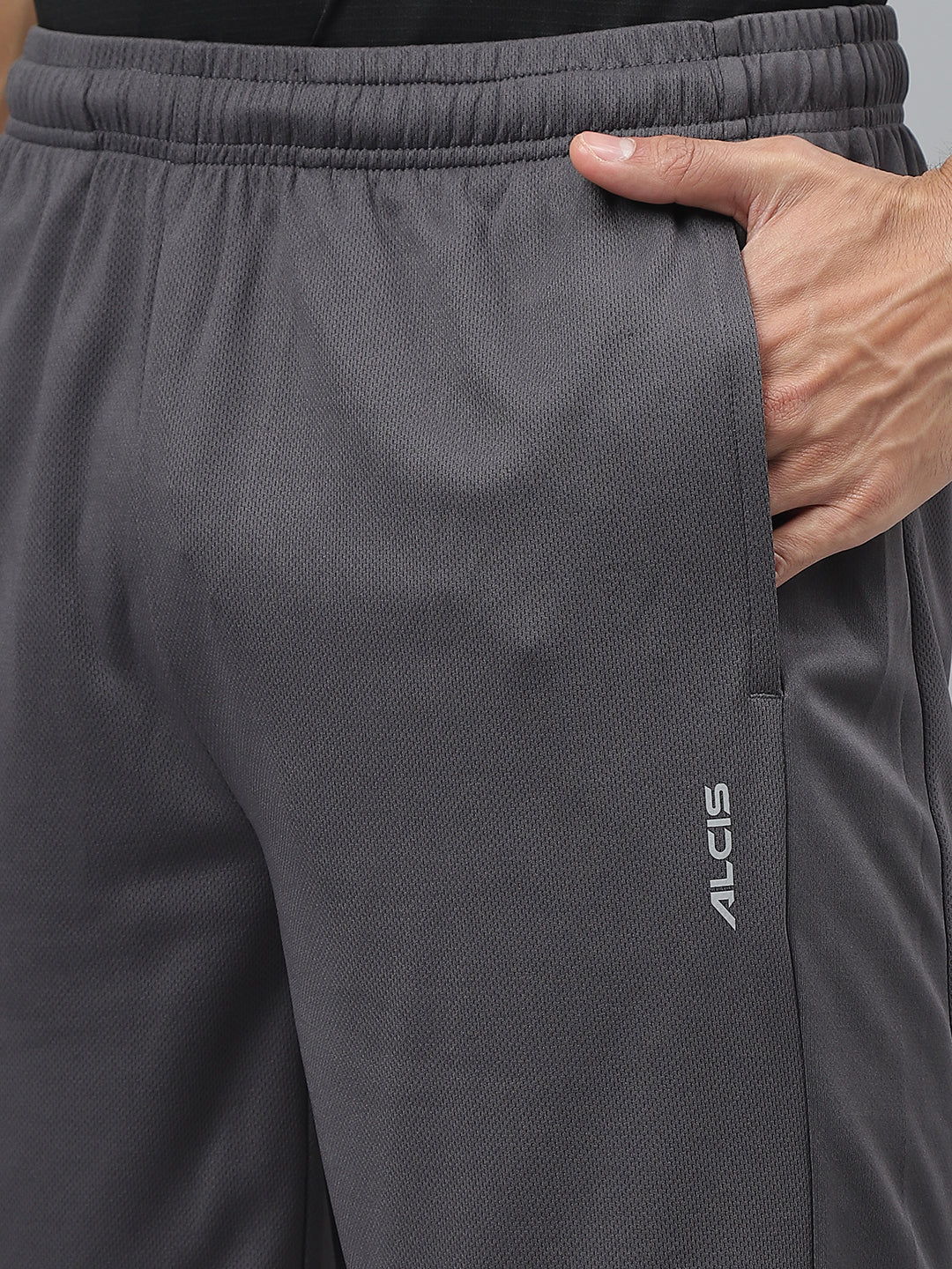 Alcis Men Dark Grey Anti-Static Slim-Fit Training Shorts
