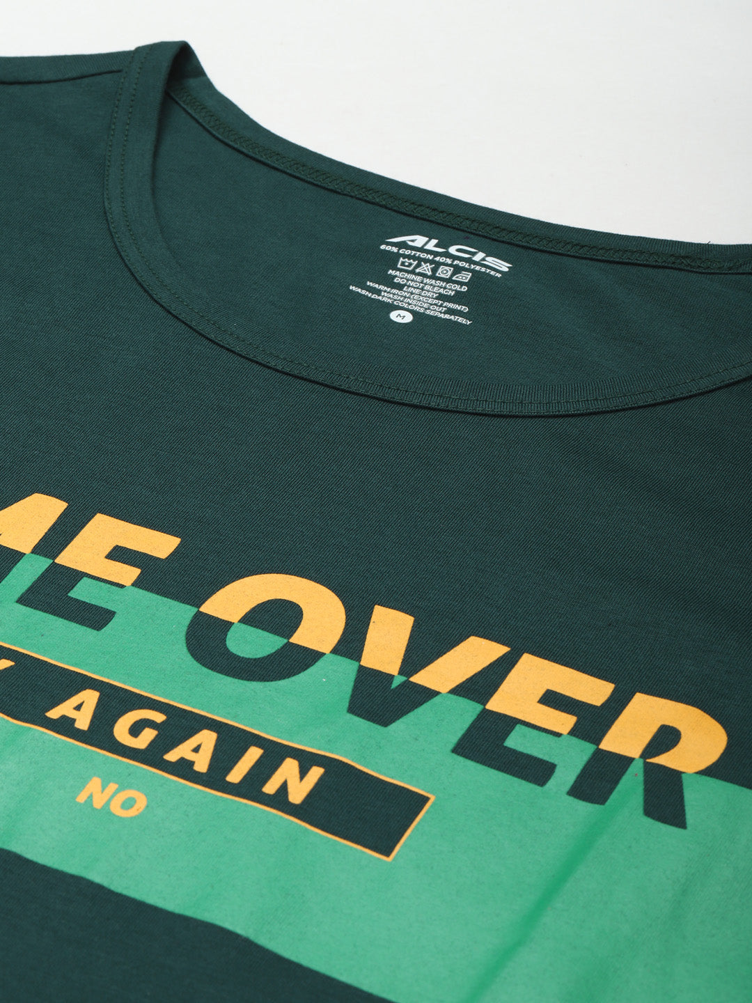 Alcis Men Green Typography Printed Slim Fit Running T-shirt