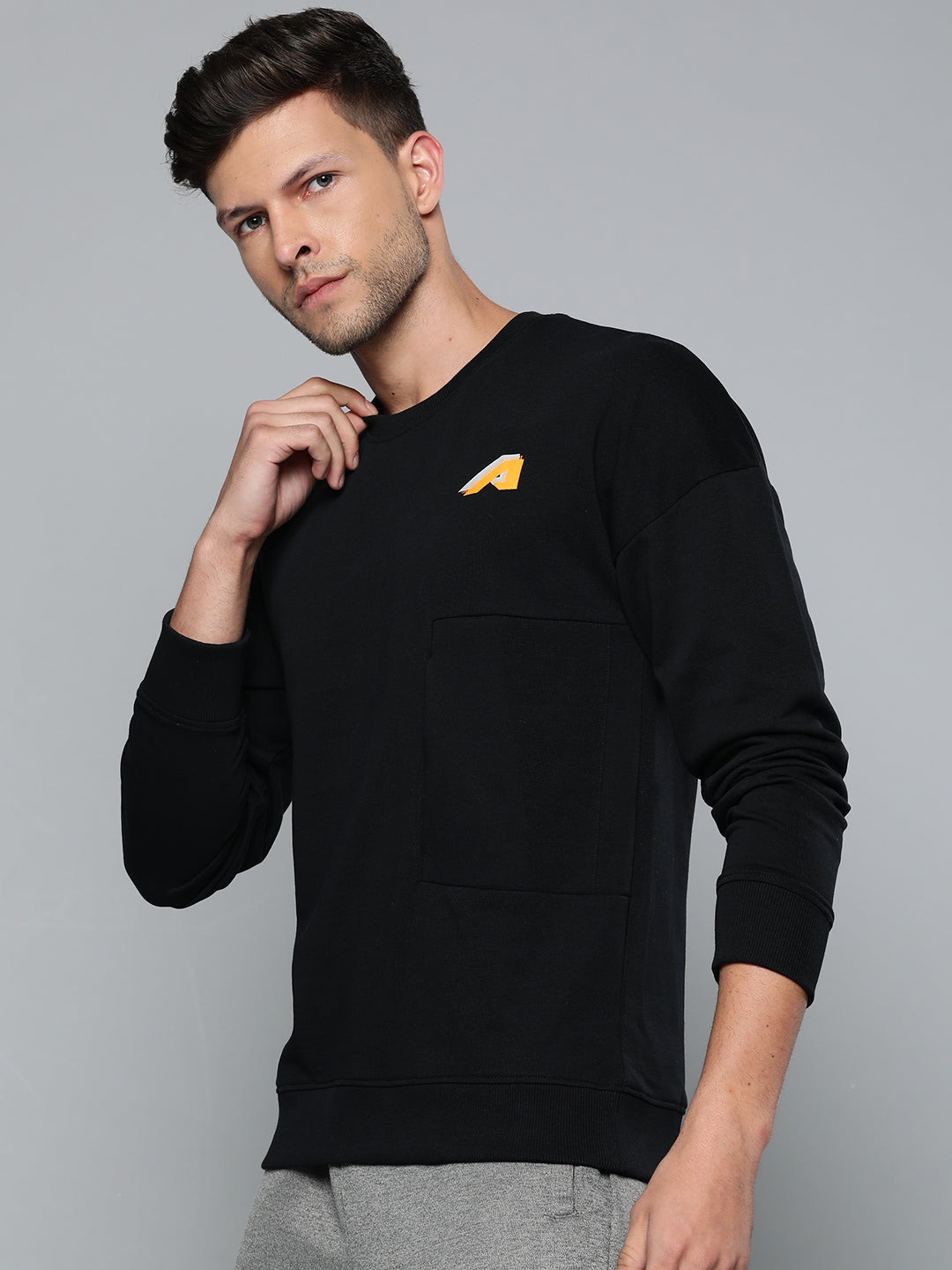 Alcis Men Black Solid Sweatshirt