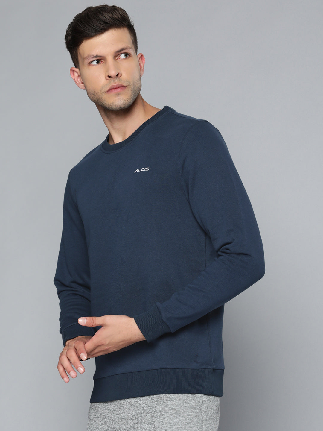Alcis Men Navy Blue Solid Cotton Sweatshirt