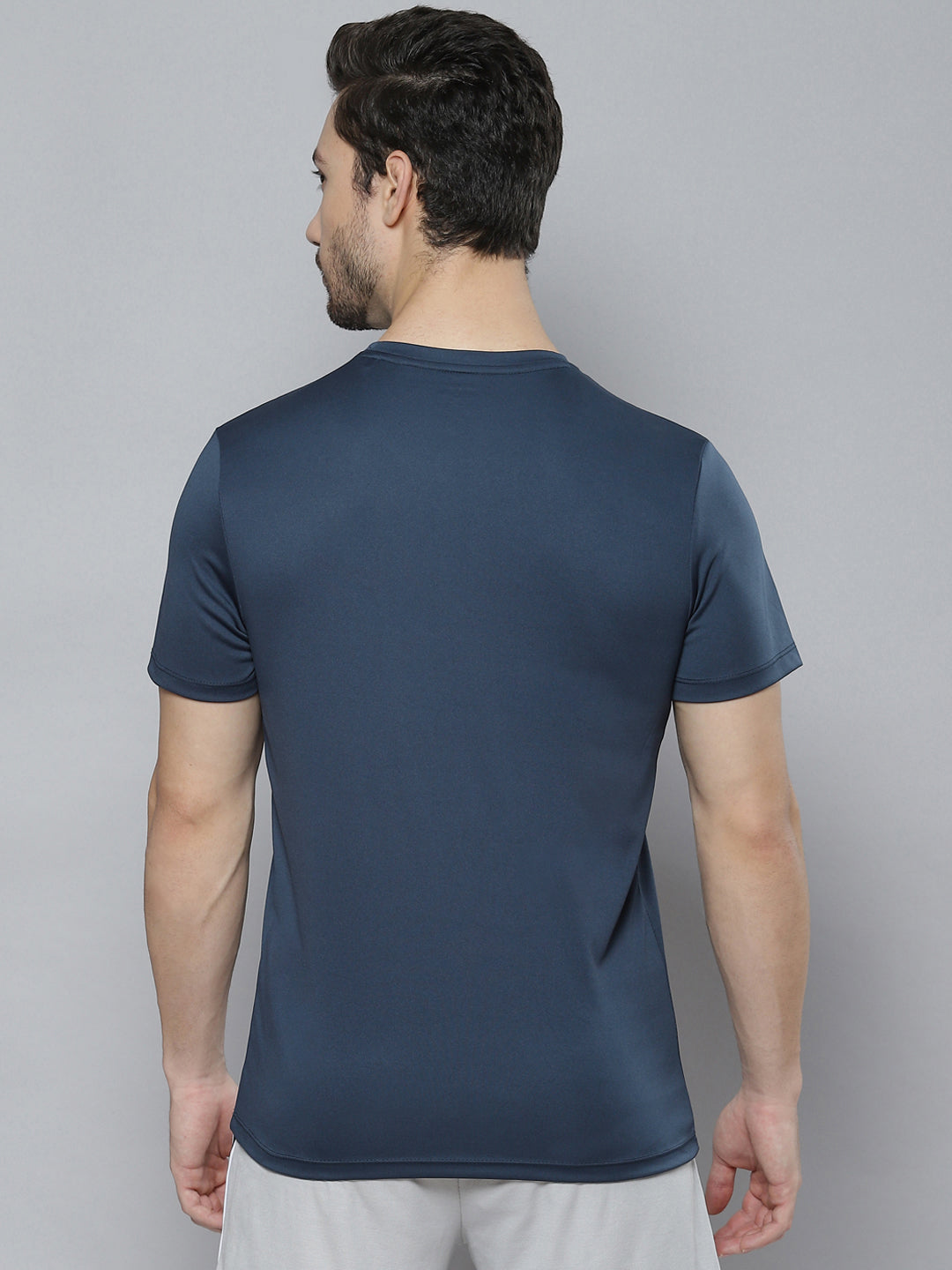 Alcis Men Navy Blue Solid T-shirt