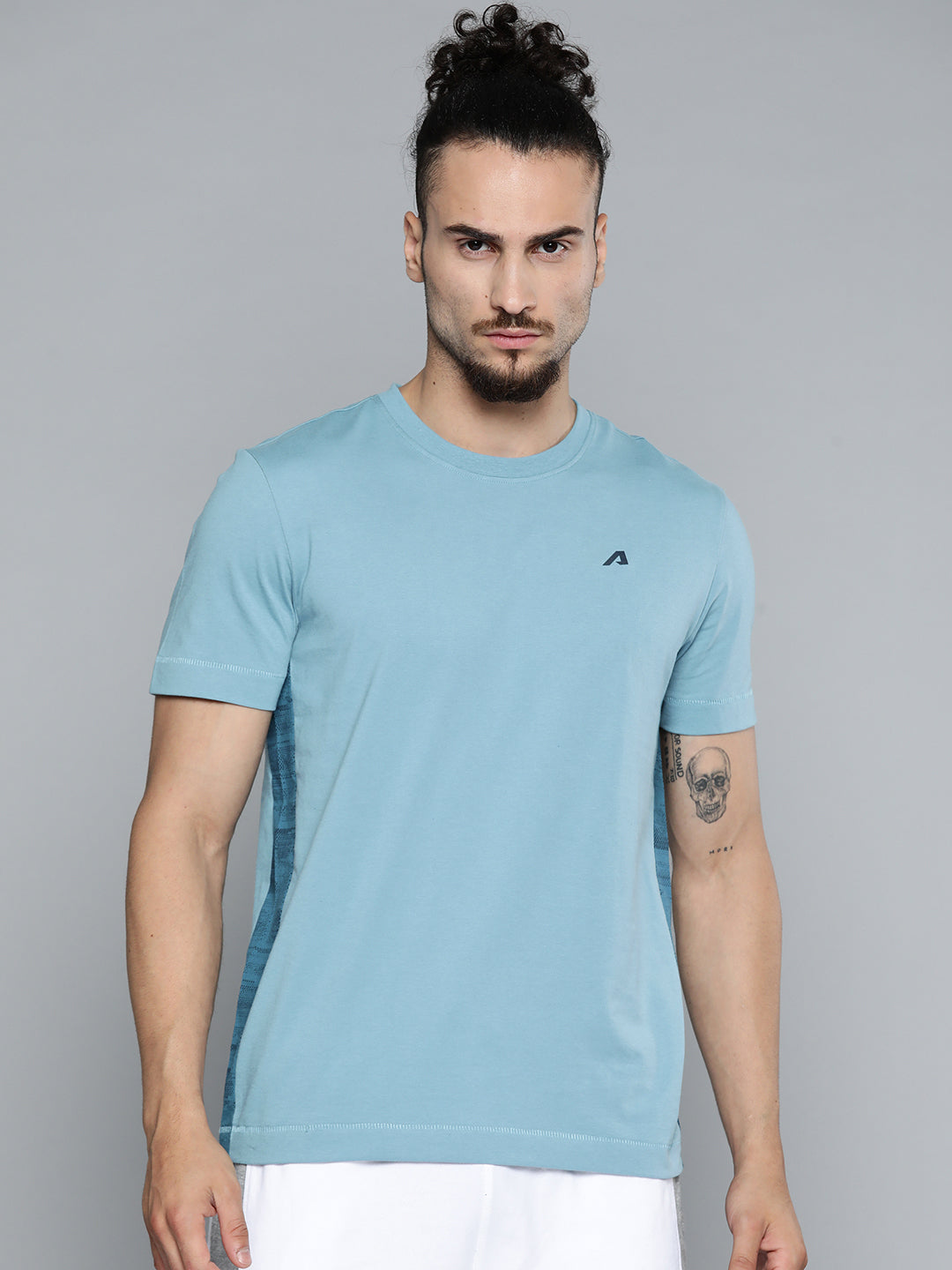 Alcis Men Blue Solid Slim Fit Gym T-shirt