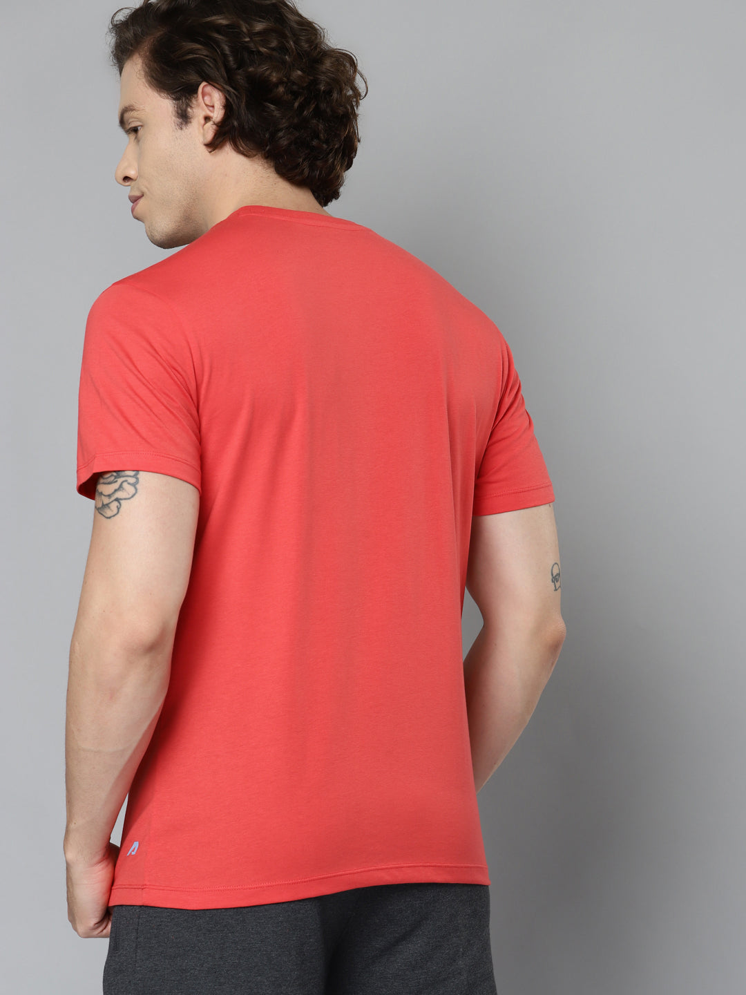 Alcis Men Red  White Typography Printed Slim Fit Running T-shirt