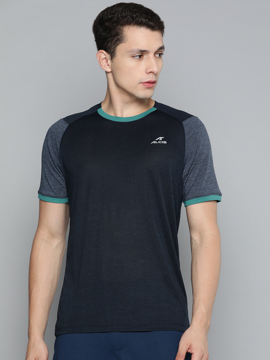 Alcis Men Colourblocked Dry Tech Slim Fit T-shirt