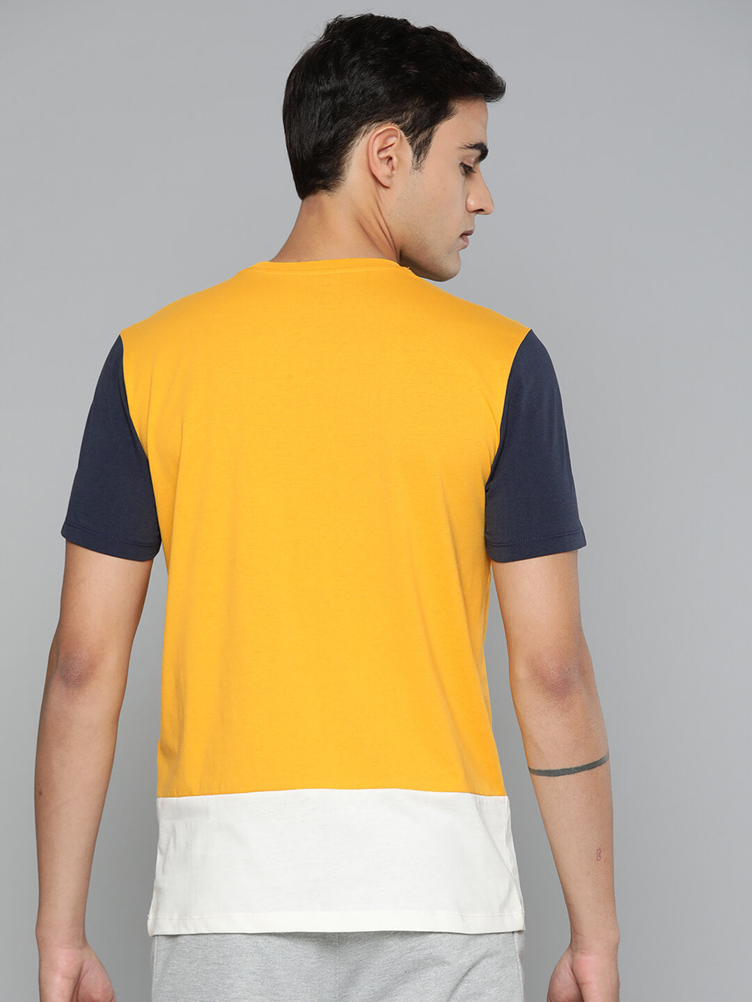 Alcis Men Yellow White Colourblocked Dry Tech Slim Fit Sports T-shirt
