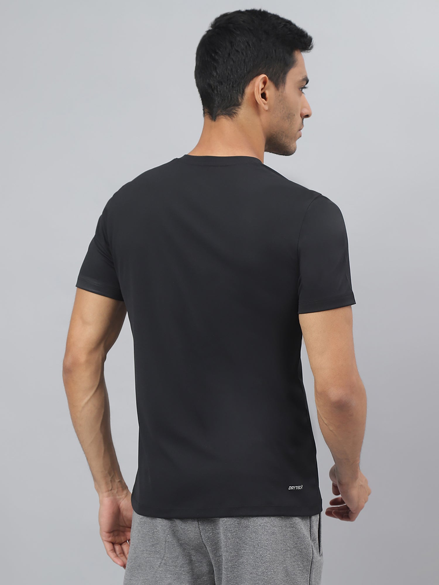 Alcis Men Black Anti-Static Soft-Touch Slim-Fit Sports for All Round Neck Wonder T-Shirt