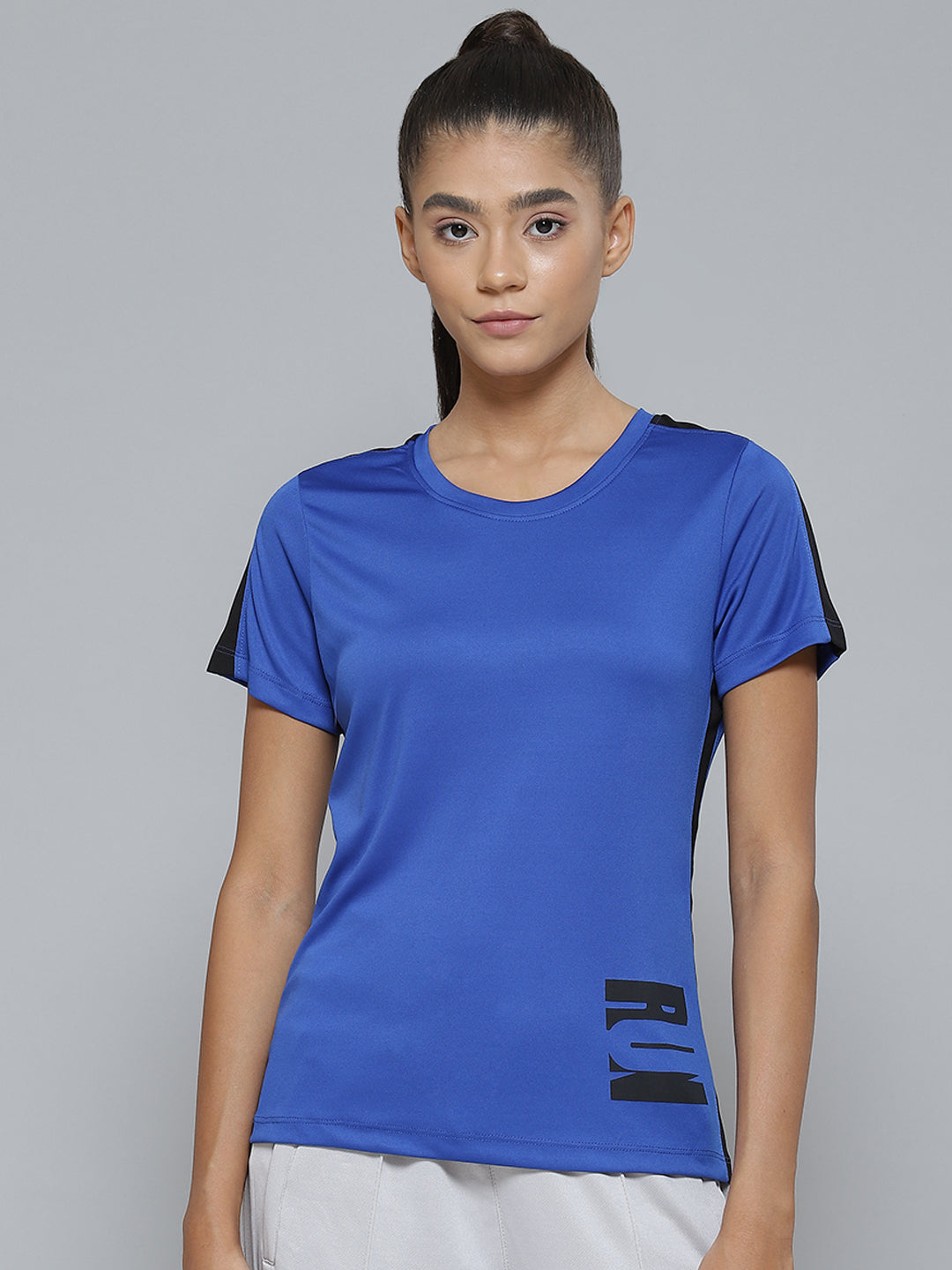 Alcis Women Blue Printed Slim Fit T-shirt