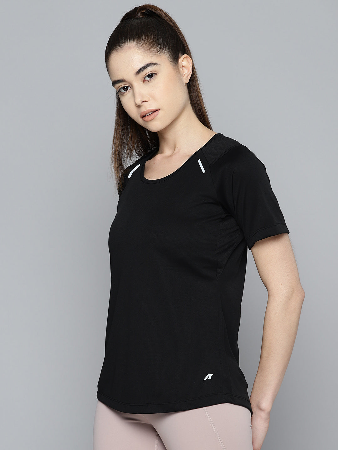 Alcis Women Solid Anti Static Slim Fit Sports T-shirt