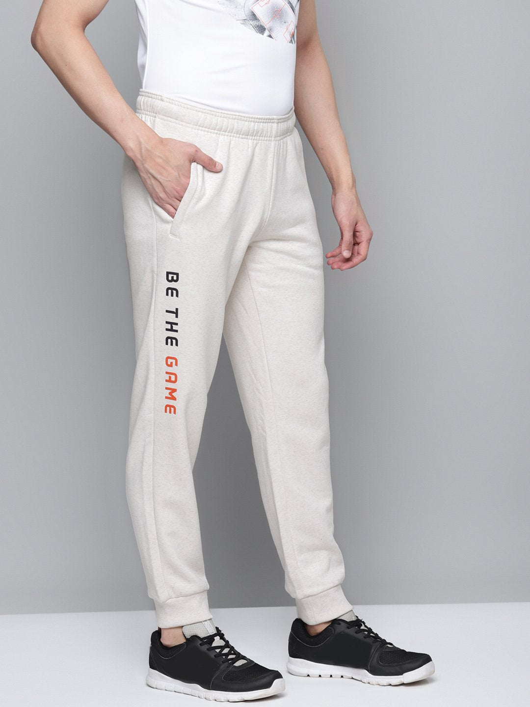 Alcis Men Off White Solid Joggers