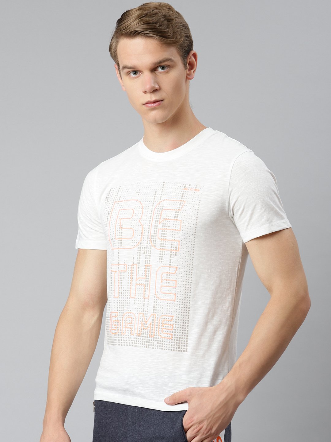 Alcis Men White  Peach-Coloured Typography Printed T-shirt