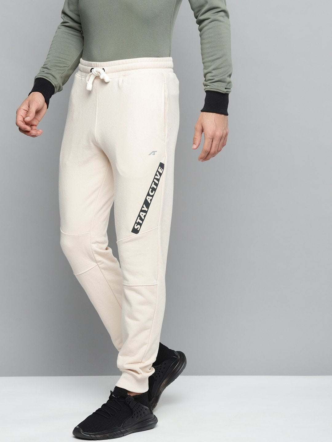 Alcis Men Off-White Solid Slim Fit Joggers with Printed Detail MJOJA219701- XS