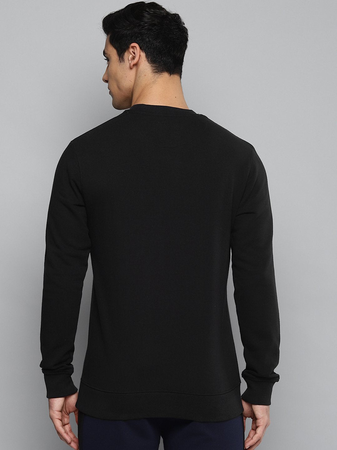 Alcis Men Black & White Printed Sweatshirt