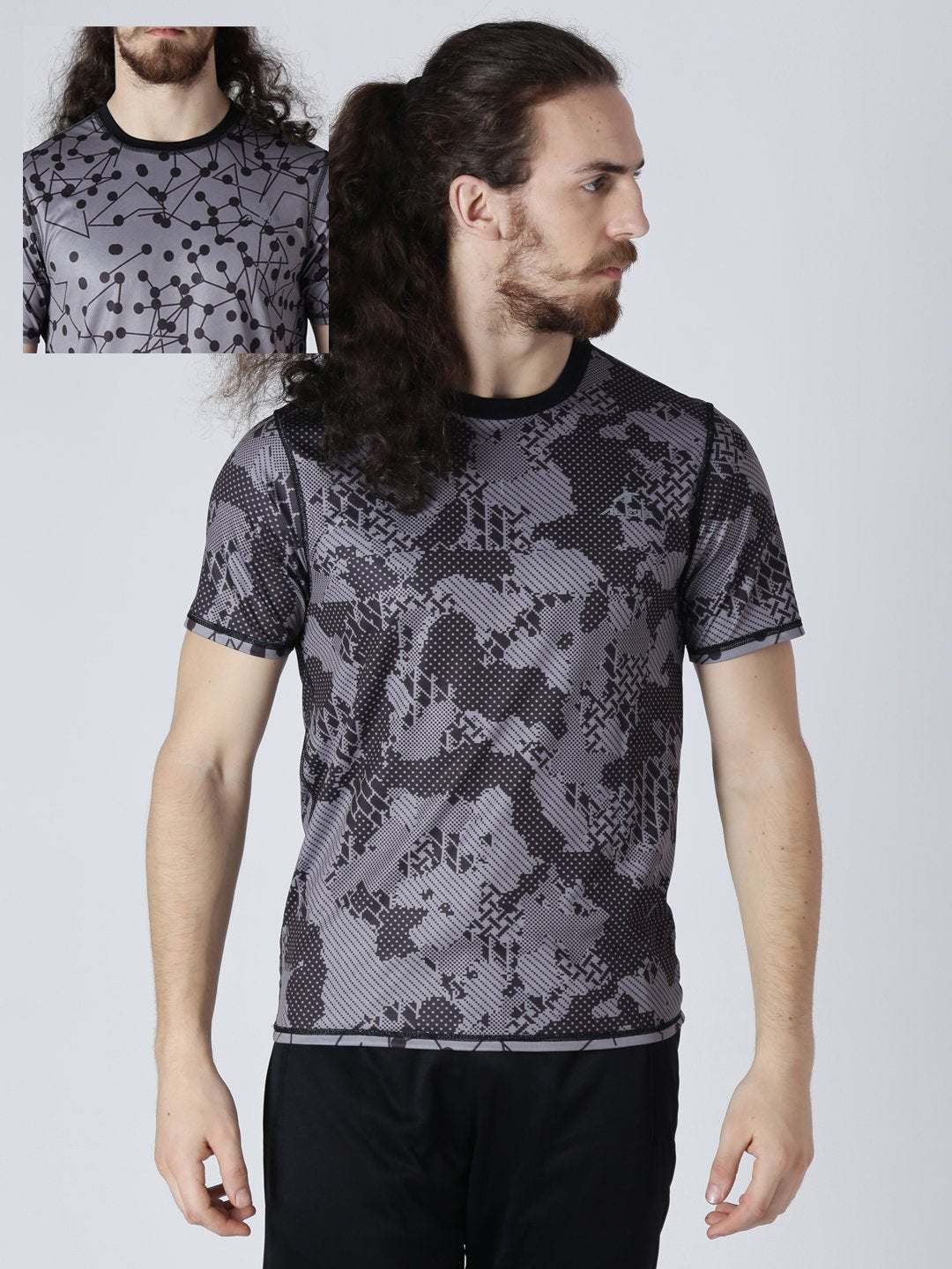 Alcis Men Taupe & Black Printed Round Neck Outdoor Reversible T-shirt