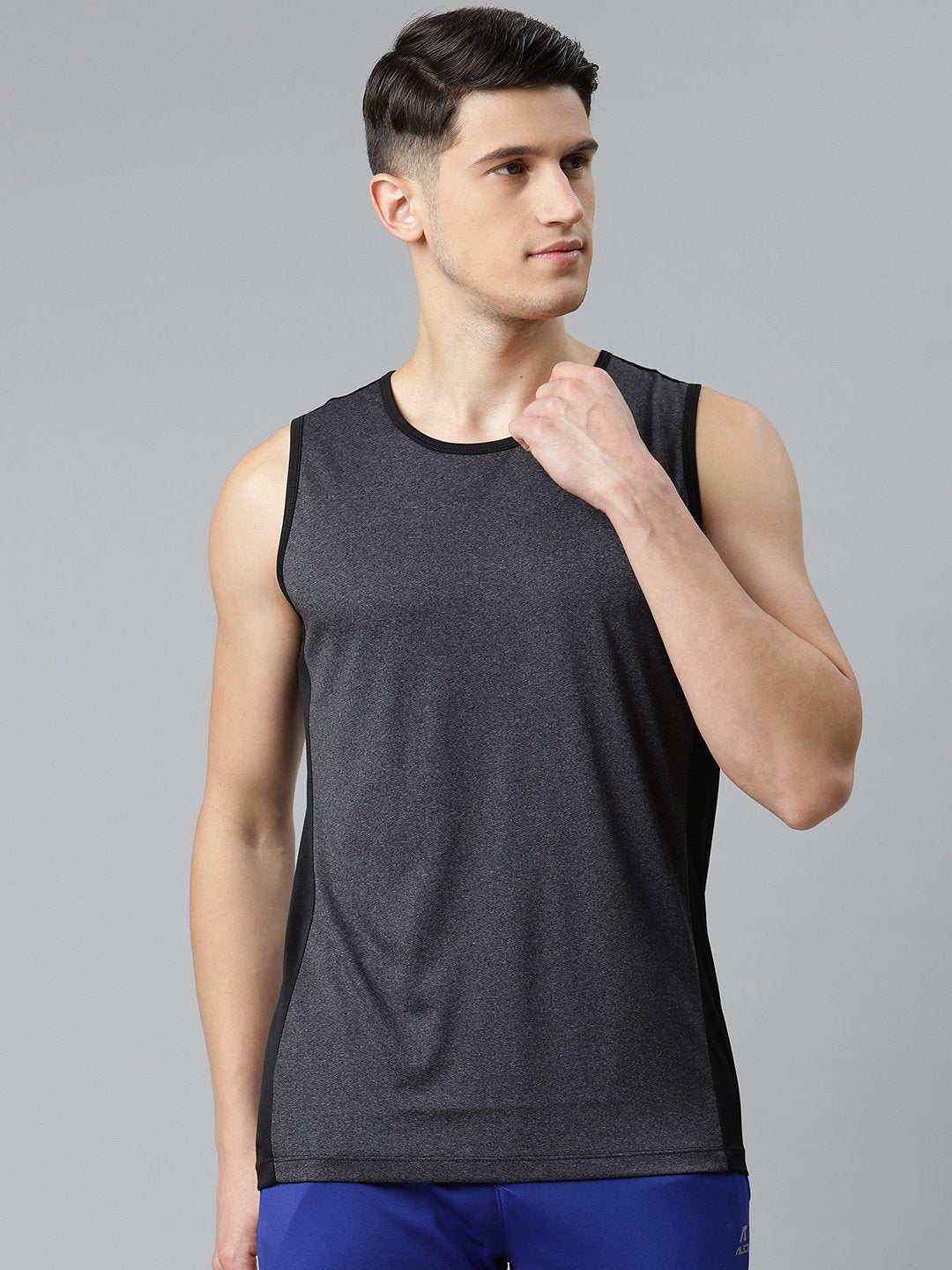 Alcis Men Charcoal Grey Melange Effect Solid Slim Fit T-shirt