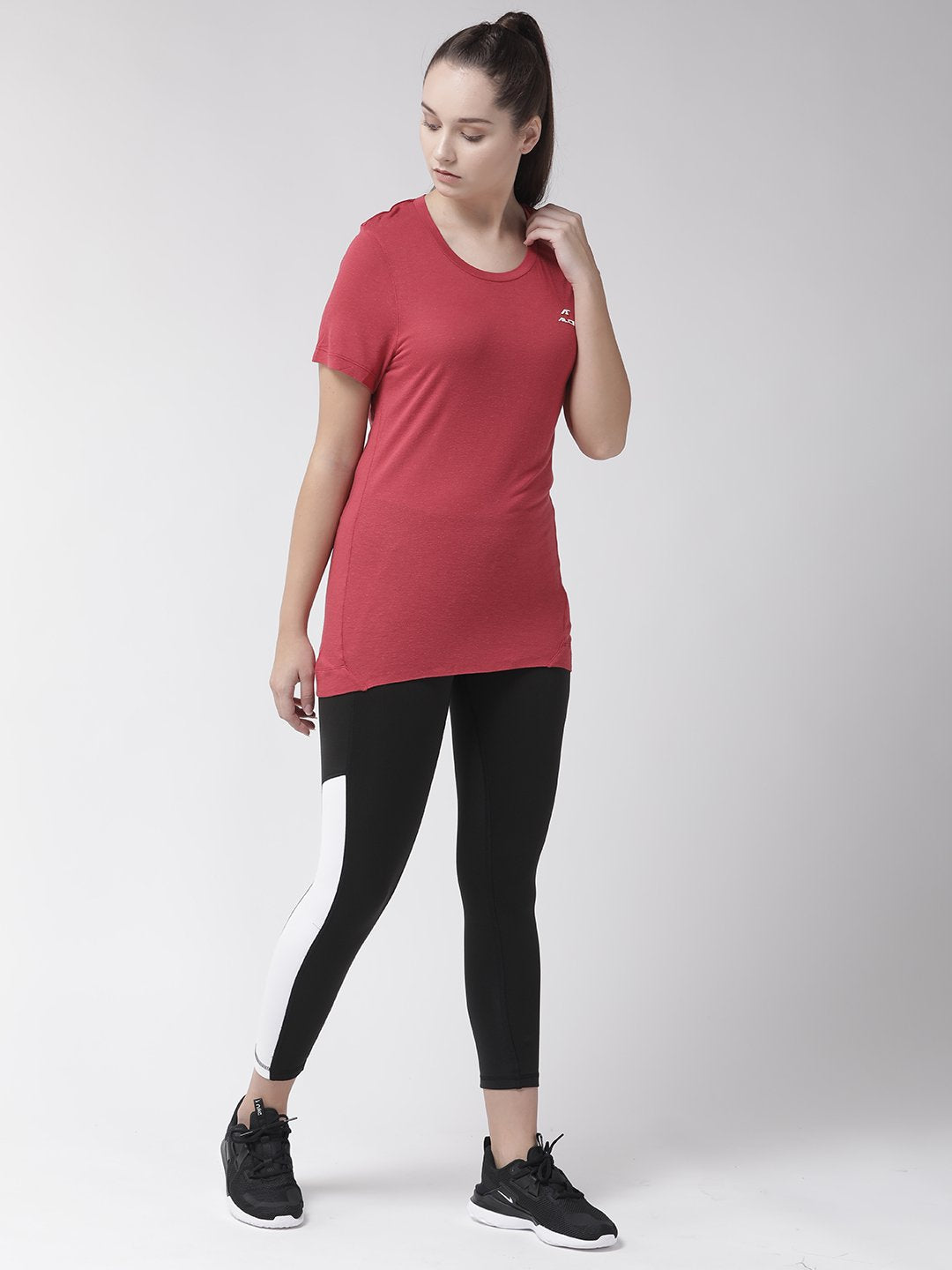 Alcis Women Red Solid Round Neck T-shirt