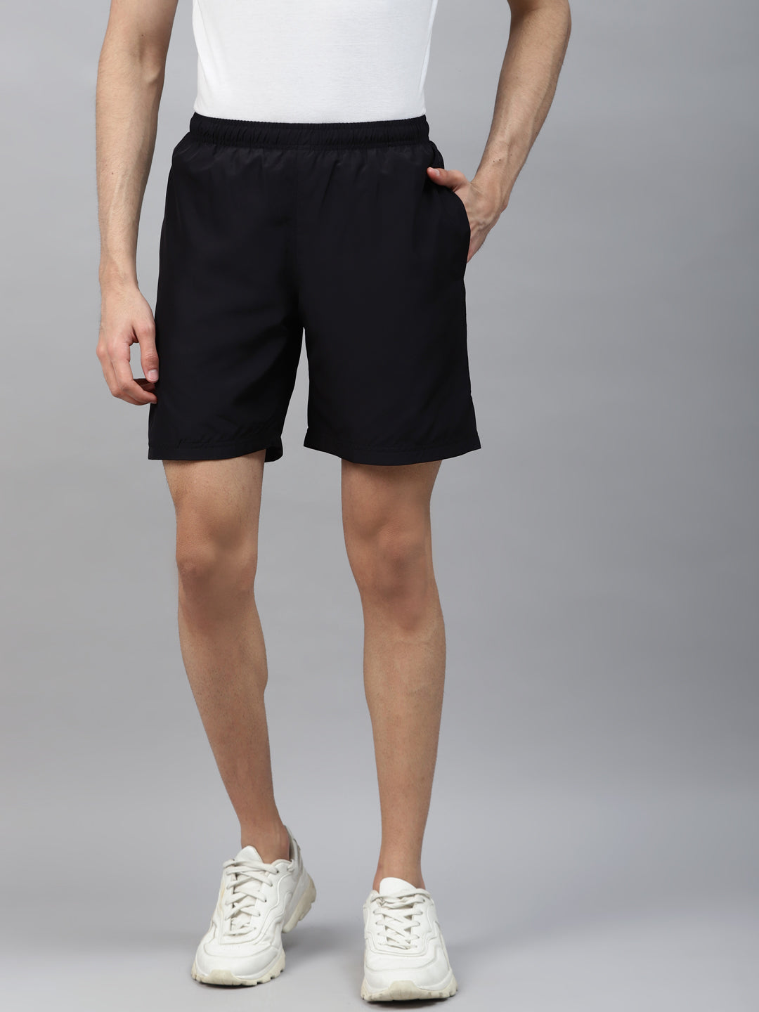 Alcis Men Black Solid Slim Fit Sports Shorts CPCSH02-S