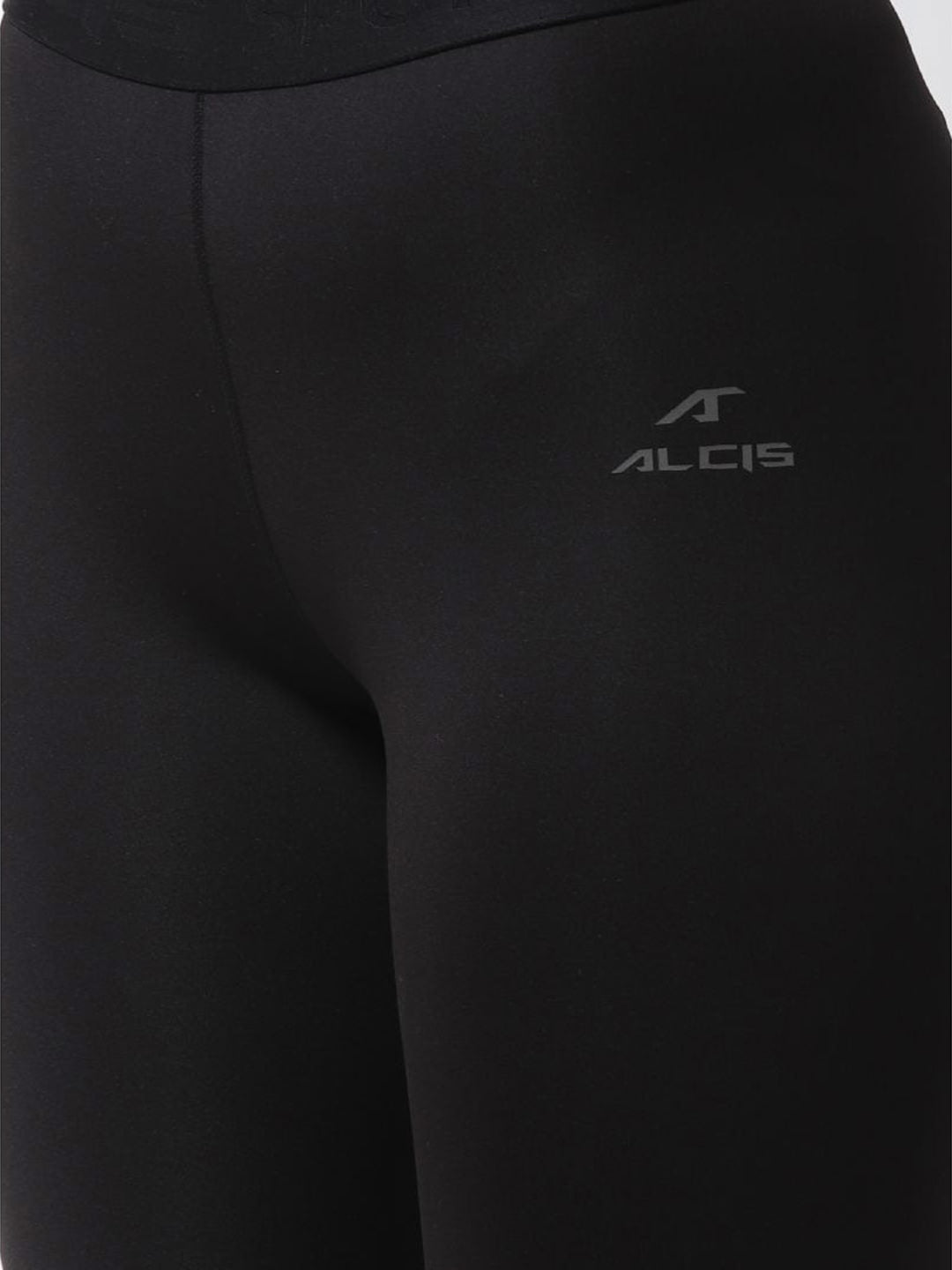 Alcis Women Black Solid 3/4th Compression Training Tights