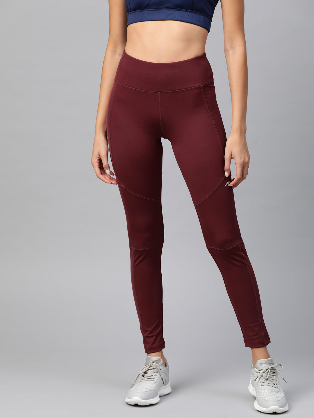 AlcisWomen Maroon Solid Cropped Tights