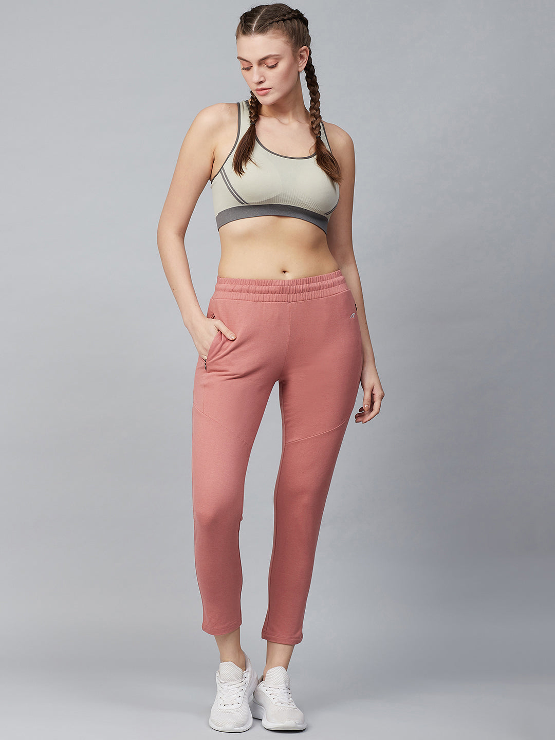 Alcis Women Peach-Coloured Slim Fit Solid Cropped Track Pants