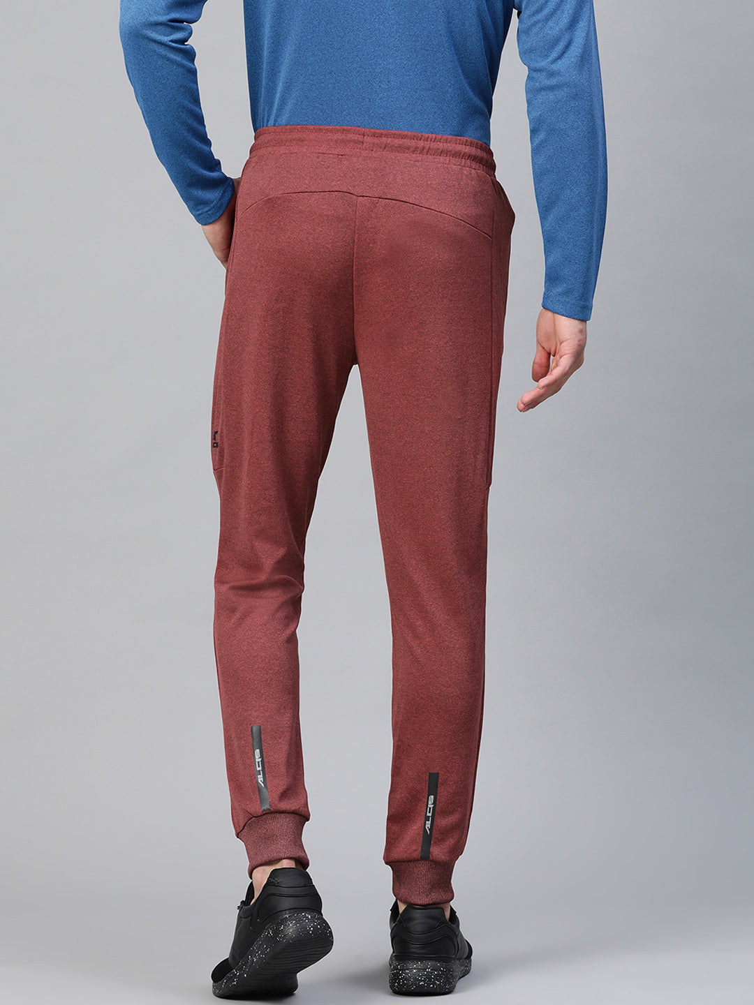 Alcis Men Rust Red Straight Fit Solid Outdoor Joggers