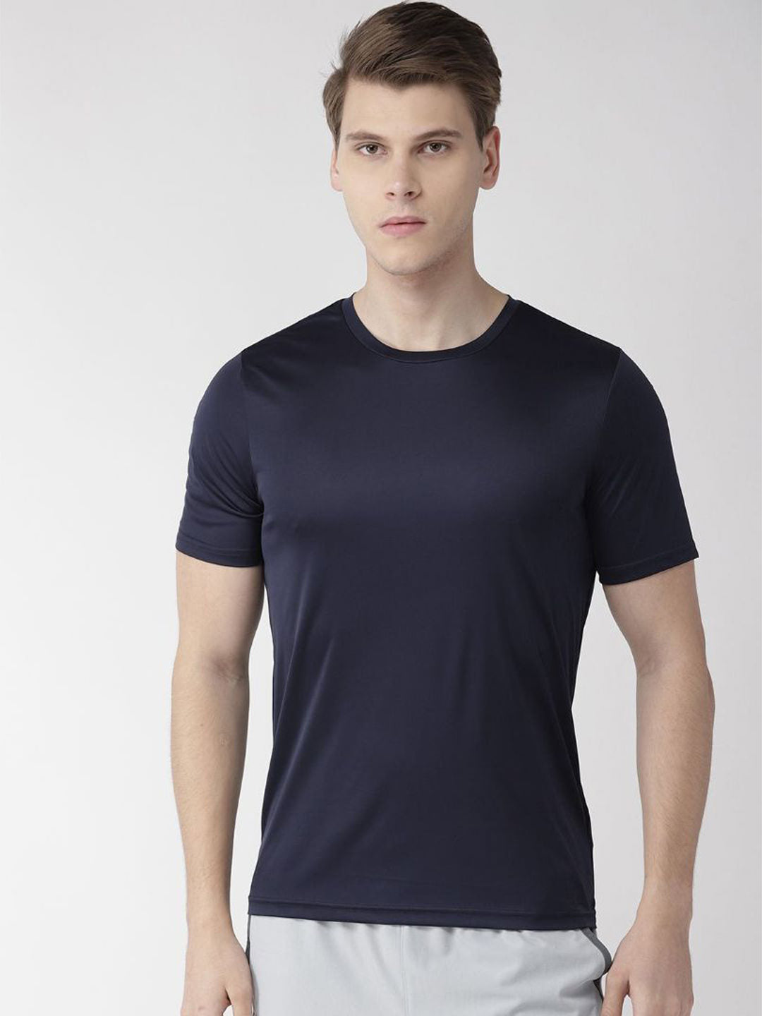 Alcis Men Navy Blue Solid Round Neck Sports T-shirt