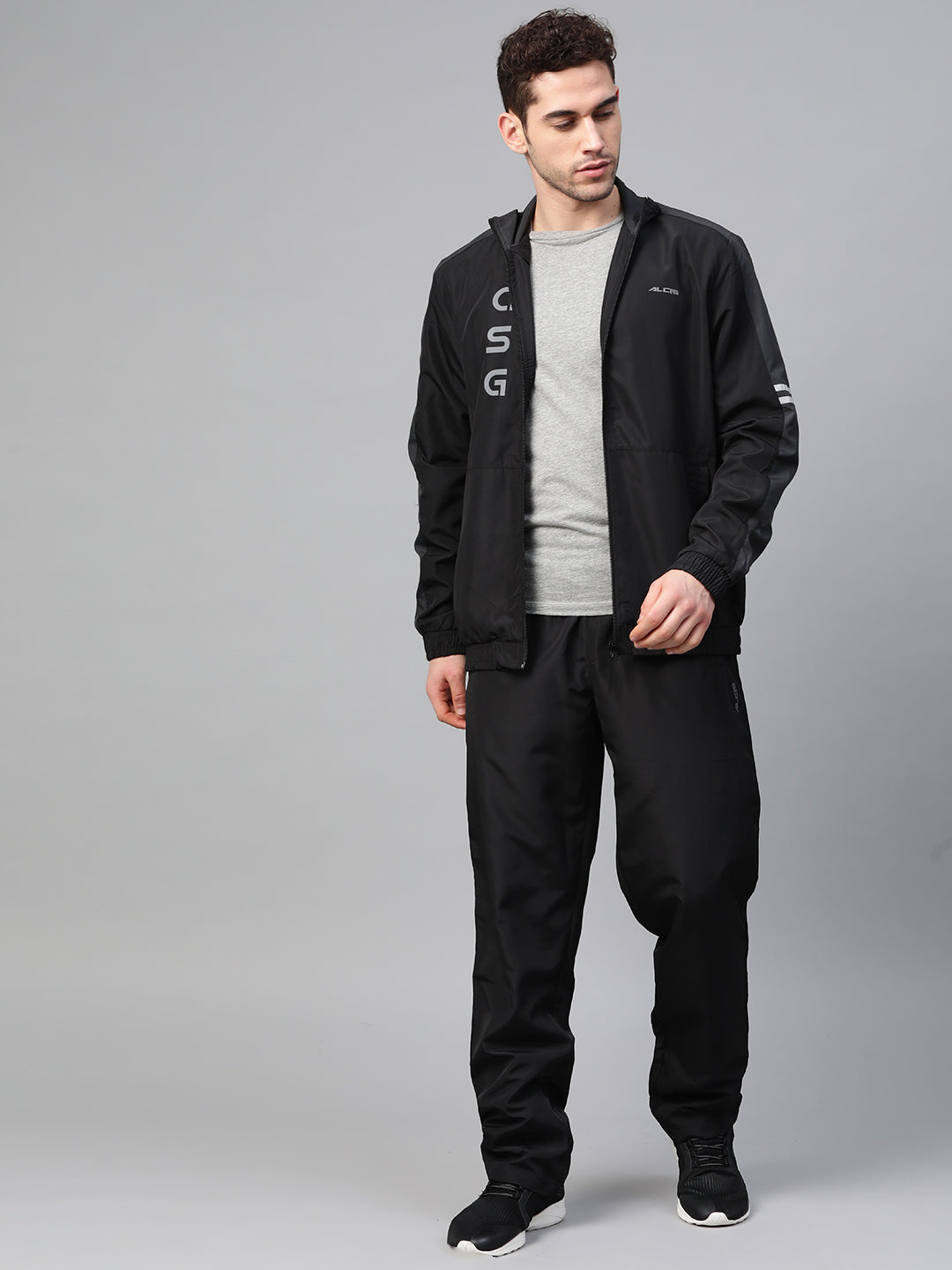 Alcis Men Black Solid Sports Tracksuit with Printed Detail