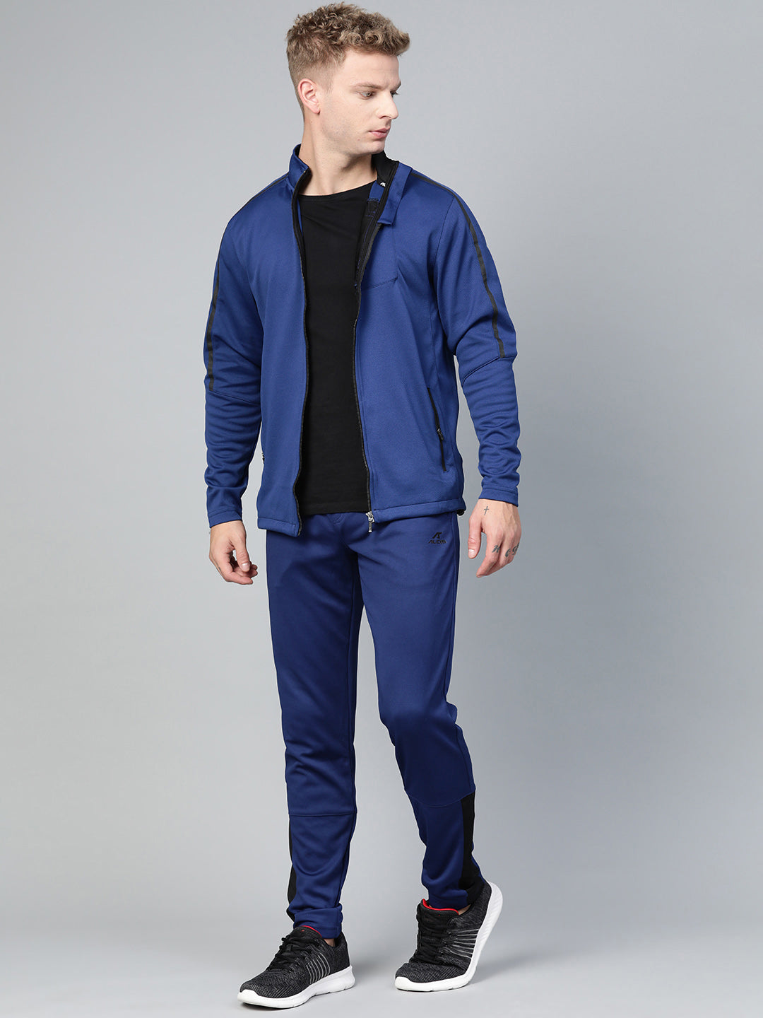Alcis Men Blue Solid Sports Jacket