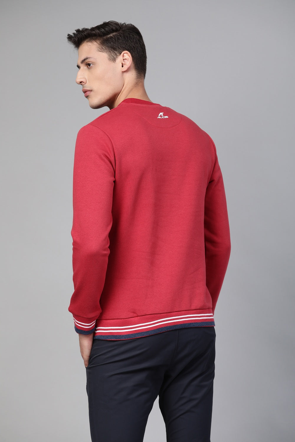 Alcis Men Red  Navy Blue Printed Detail Sports Sweatshirt
