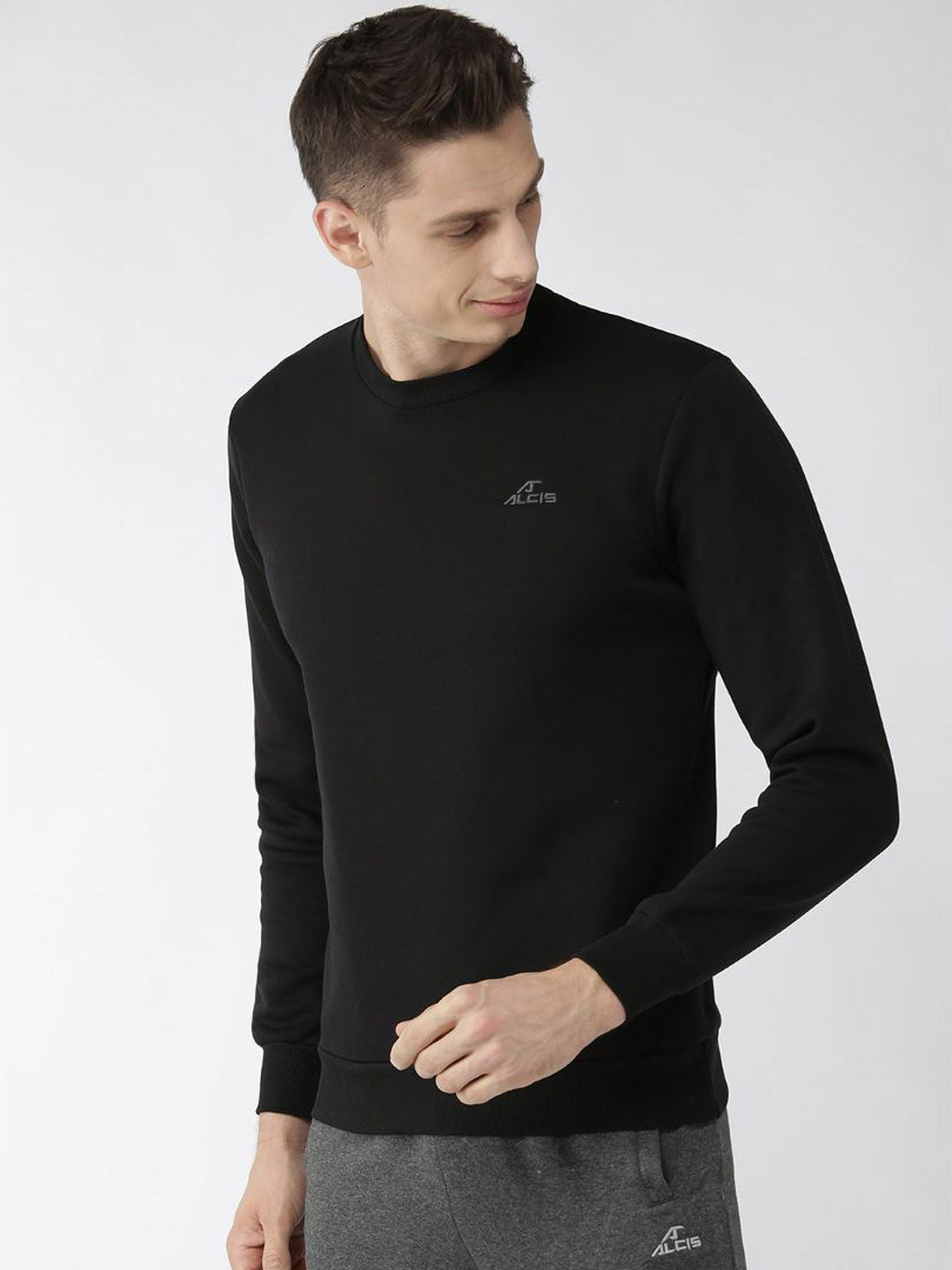 Alcis Men Black Solid Sweatshirt