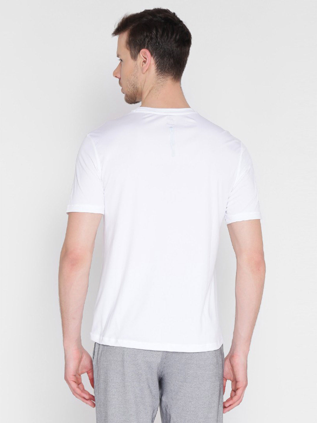 Alcis Men White Printed Round Neck T-shirt
