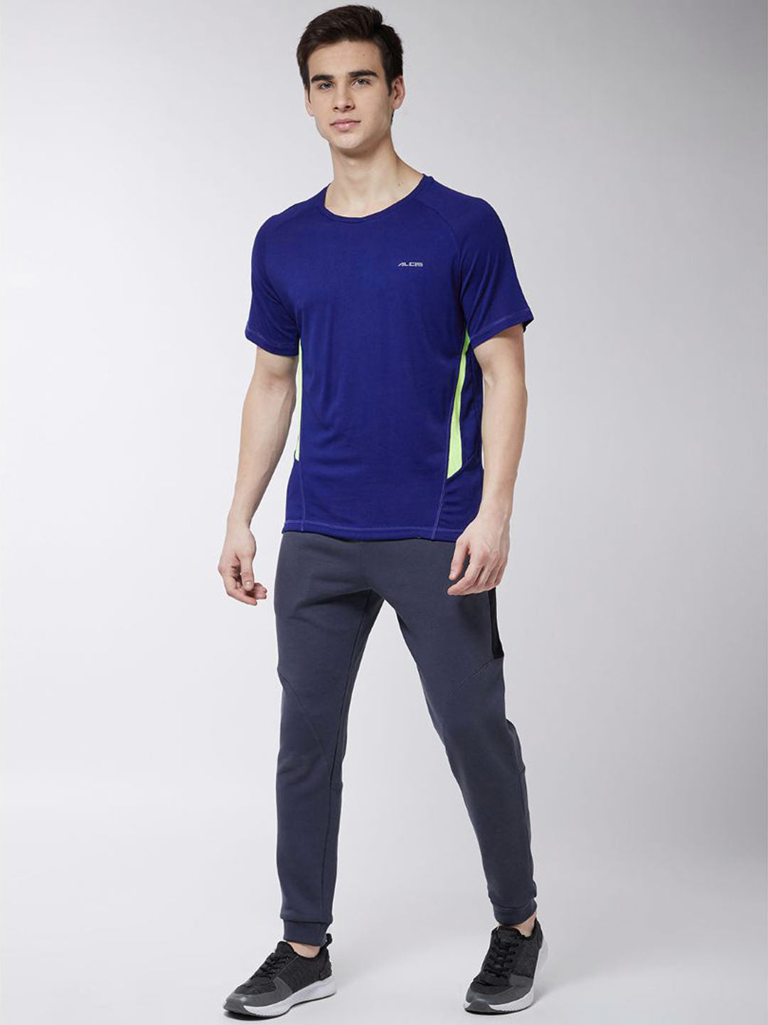 Alcis Men Blue Solid Round Neck Running T-shirt