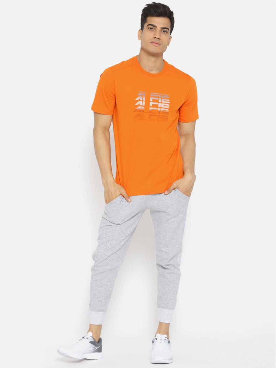 Alcis Men Orange Printed Slim Fit Round Neck Training T-shirt