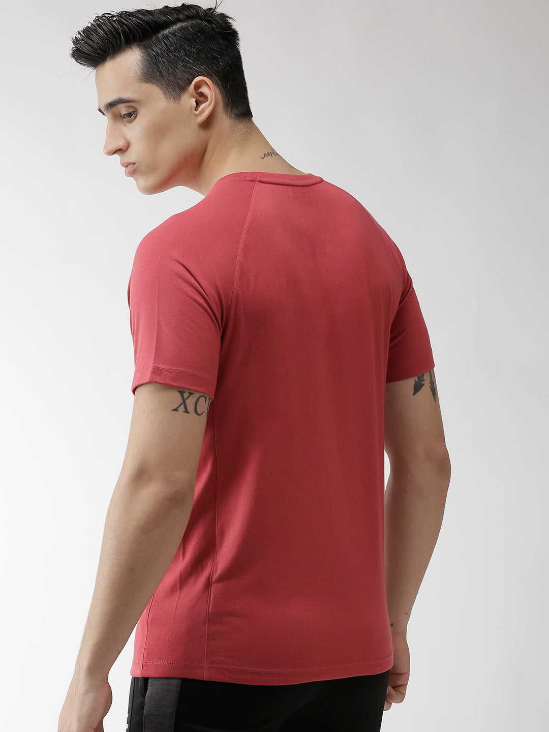 Alcis Men Red Solid Round Neck Training T-shirt