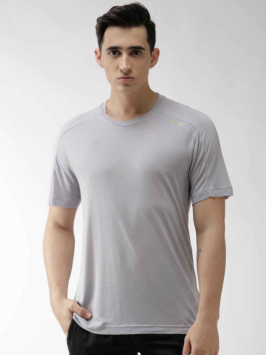 Alcis Men Grey Solid Round Neck Yoga T-shirt