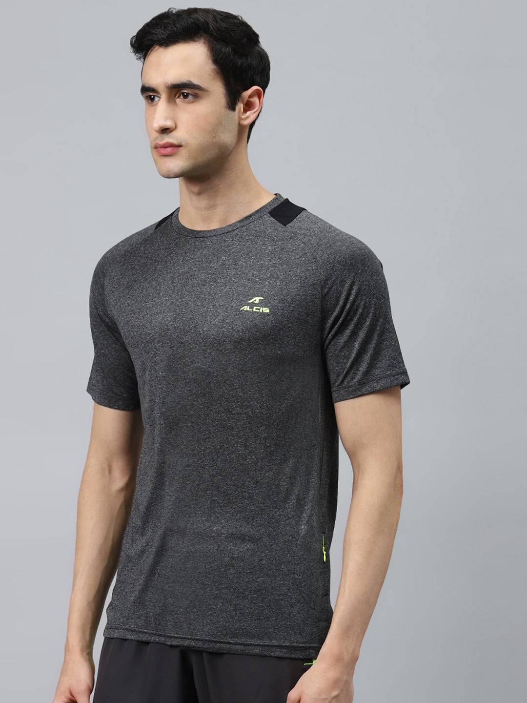 Alcis Men Charcoal Grey Solid Round Neck T-shirt