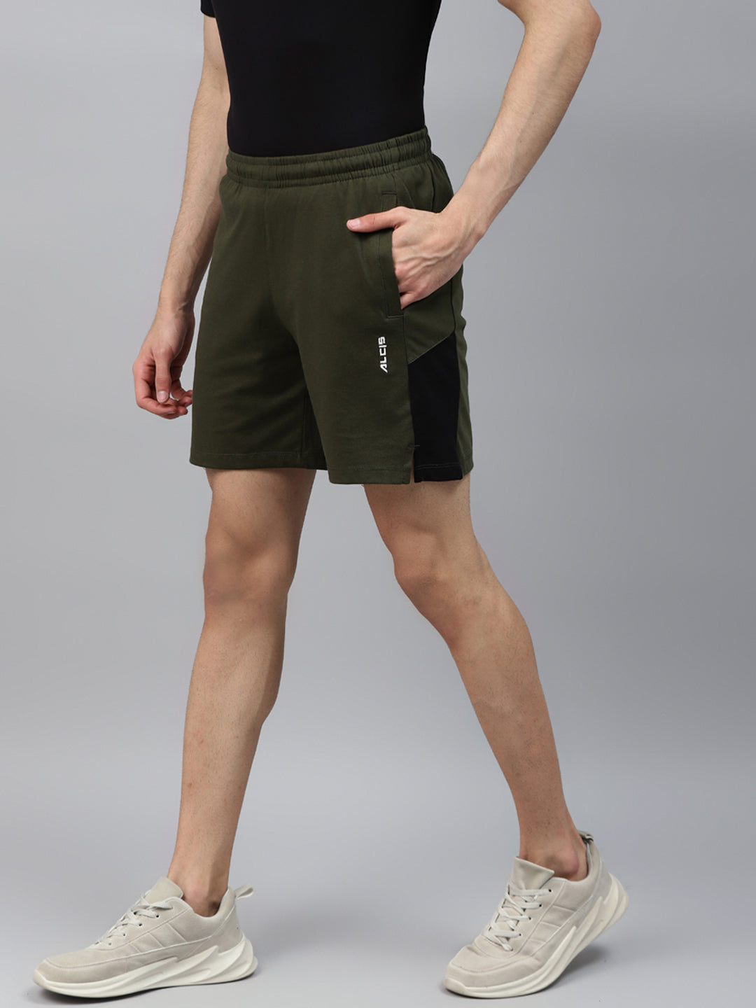 Alcis Men Olive Green Solid Regular Fit Sports Shorts