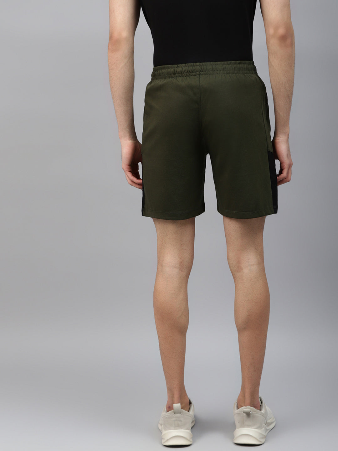 Alcis Men Olive Green Solid Regular Fit Sports Shorts