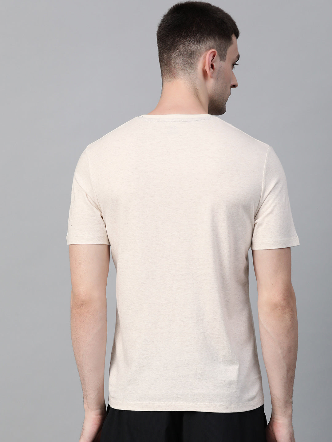 Alcis Men Off-White  Black Printed Round Neck T-shirt
