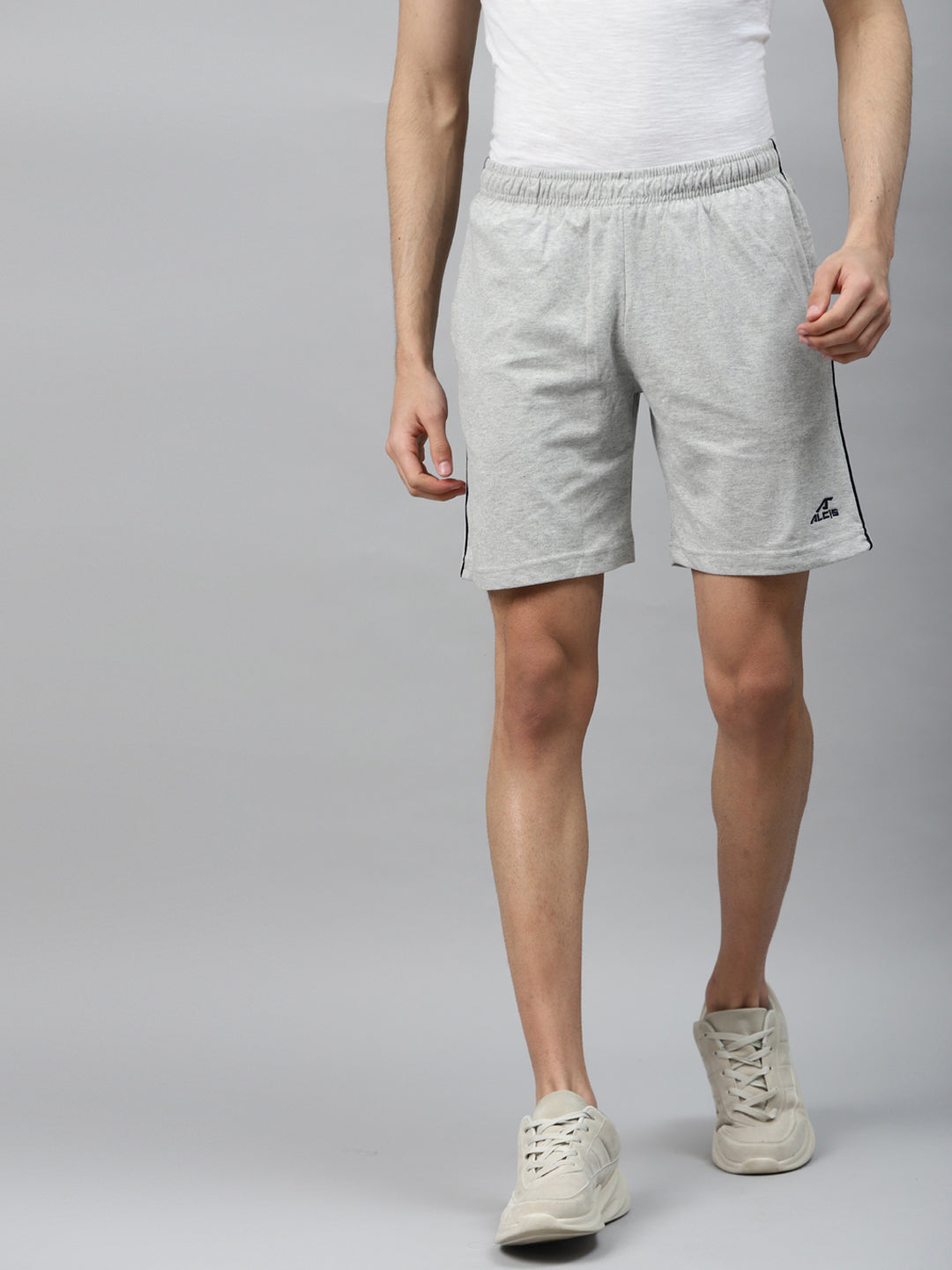 Alcis Men Grey Melange Solid Regular Fit Sports Shorts