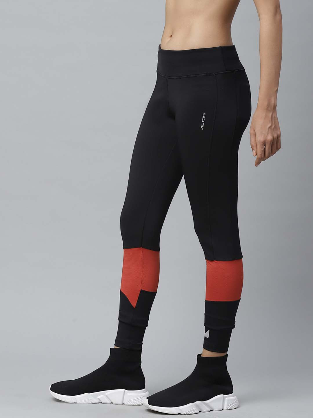 Alcis Women Black  Rust Orange Colourblocked Fitted Cropped Running Tights